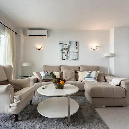 Coastal Charm Renovated 2bed Apt, Pool, Sea Views Apartamento Benalmádena